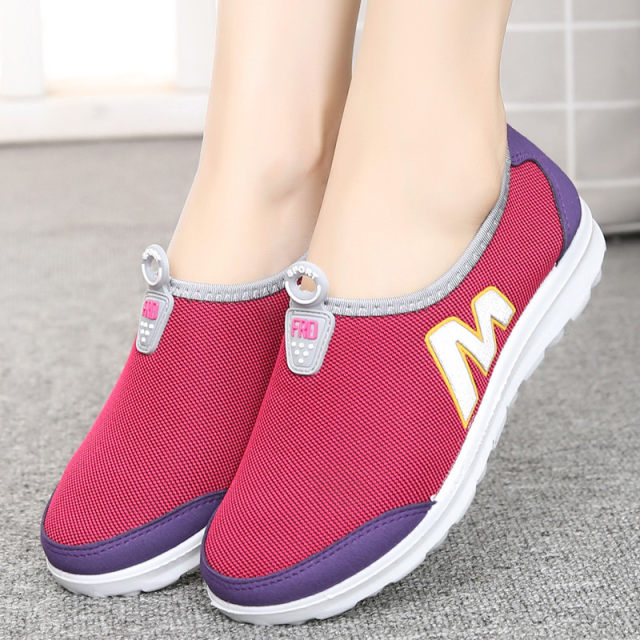 Spring and autumn new style old Beijing cloth shoes, women's casual shoes, breathable flat-soled non-slip single shoes, sports soft-soled mom's shoes Spring and autumn new style old Beijing cloth shoes, women's casual shoes, breathable flat-soled non-slip single shoes, sports soft-soled mom's shoes