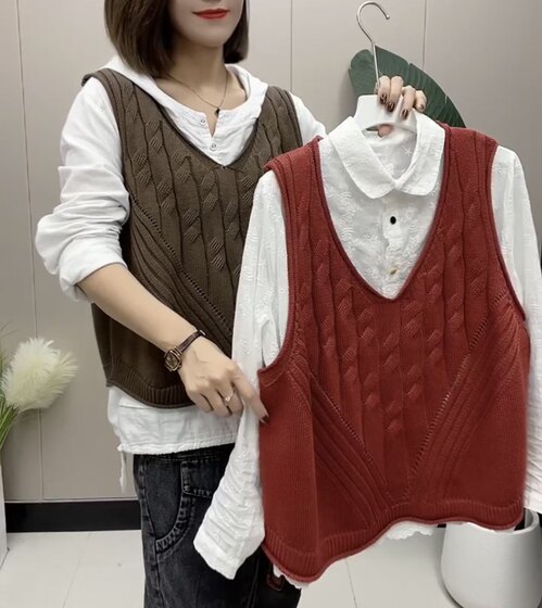 Knitted vest women's short vest spring new holder loose outer vida V -neck shoulder fashion stack we penetrates horse clip Knitted vest women's short vest spring new holder loose outer vida V -neck shoulder fashion stack we penetrates horse clip