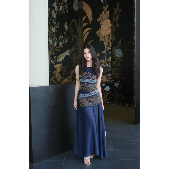 Uncle Peter Pan <Level Collection> Retro design-sleeved sleeveless top with elastic waist temperament and slim skirt
Uncle Peter Pan <Level Collection> Retro design-sleeved sleeveless top with elastic waist temperament and slim skirt