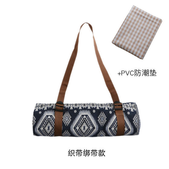 Retro ethnic style picnic mat Navy blue geometric figure picnic background cloth spring camping outdoor outing moisture-proof floor mat
Retro ethnic style picnic mat Navy blue geometric figure picnic background cloth spring camping outdoor outing moisture-proof floor mat