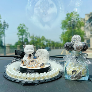 High-end car perfume aromatherapy cartoon bear car interior decoration ornaments internet celebrity center console decoration car fragrance 
High-end car perfume aromatherapy cartoon bear car interior decoration ornaments internet celebrity center console decoration car fragrance