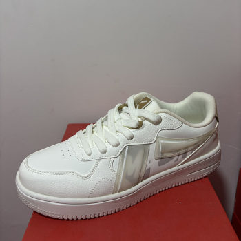 Xtep authentic spring men's sports skateboard shoes small white shoes 
Xtep authentic spring men's sports skateboard shoes small white shoes