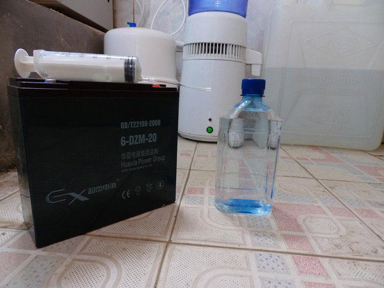 电动车电池补充蒸馏水后掉电特别快,该怎么办?