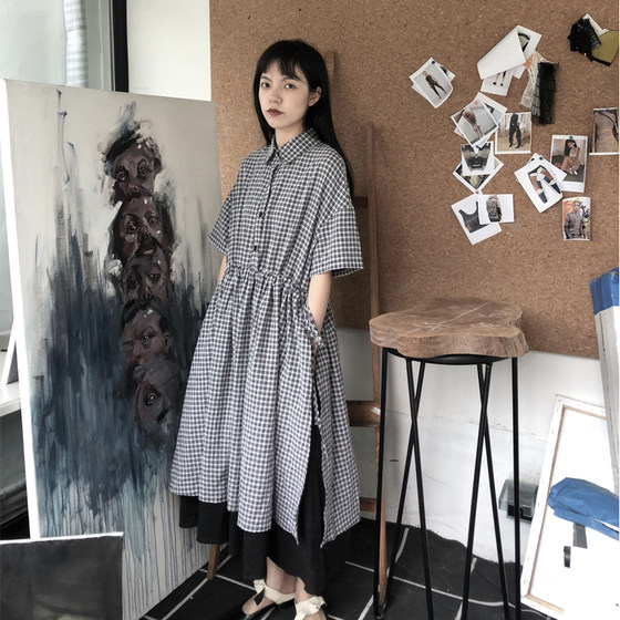 Lu and Shanyu Fake two-piece plaid skirt summer waist-hugging and slimming mid-length A-line skirt short-sleeved single-breasted dress
Lu and Shanyu Fake two-piece plaid skirt summer waist-hugging and slimming mid-length A-line skirt short-sleeved single-breasted dress
