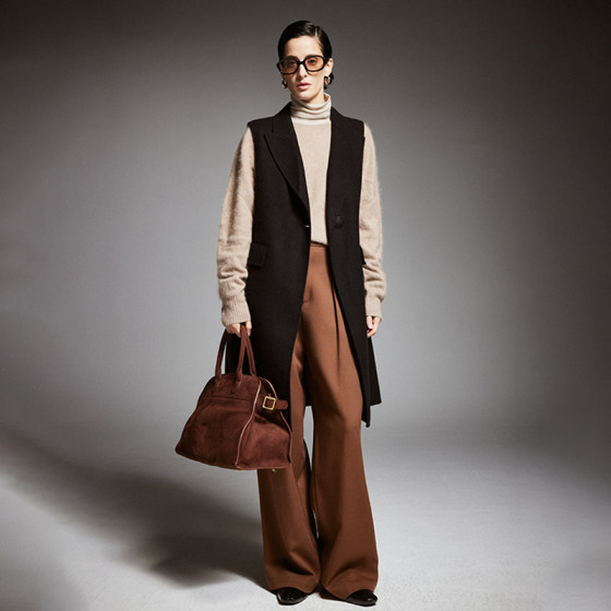 Paro Heavy Industry Pure Cashmere Coat Autumn and Winter Lapel Vest Mid-length Sleeveless Twin-Sided Vest Women
Paro Heavy Industry Pure Cashmere Coat Autumn and Winter Lapel Vest Mid-length Sleeveless Twin-Sided Vest Women