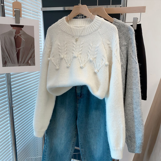 Women's thickened base shirt for sweaters 2025 spring, autumn and winter new style pullover loose sweater and fashionable top inside
Women's thickened base shirt for sweaters 2025 spring, autumn and winter new style pullover loose sweater and fashionable top inside