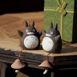 Totoro Wind Chime Hanging Ornament Small Pendant Ceramic Birthday Graduation Gift Cute Japanese Retro Balcony Camping Decoration Totoro Wind Chime Hanging Ornament Small Pendant Ceramic Birthday Graduation Gift Cute Japanese Retro Balcony Camping Decoration