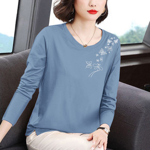 Middle-aged mother pure cotton T-shirt for women in spring and autumn new loose casual ladies middle-aged and elderly fashionable long-sleeved base shirt 
Middle-aged mother pure cotton T-shirt for women in spring and autumn new loose casual ladies middle-aged and elderly fashionable long-sleeved base shirt