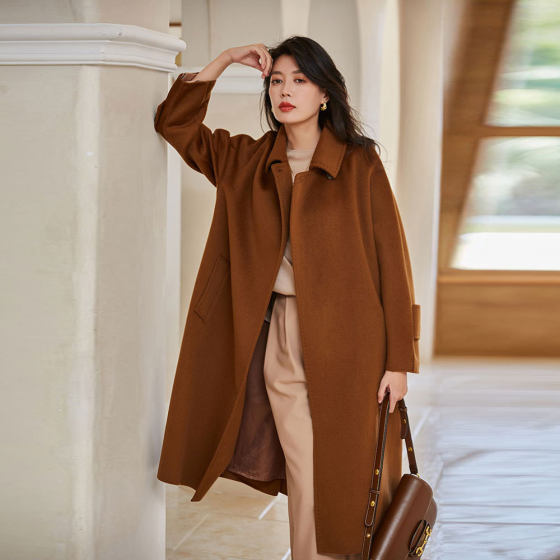 2025 winter new simple and handsome closed collar one buckle loose smooth wool mid-length coat for women 13566
2025 winter new simple and handsome closed collar one buckle loose smooth wool mid-length coat for women 13566