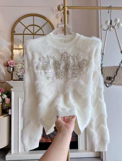 Taiwan goods 2025 autumn and winter heavy industry rhinestone sequin knitted sweater loose pullover long-sleeved mink plush sweater for women
Taiwan goods 2025 autumn and winter heavy industry rhinestone sequin knitted sweater loose pullover long-sleeved mink plush sweater for women