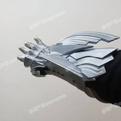 3D printed knight's gauntlet cos prop arm internet celebrity 3D printed knight's gauntlet cos prop arm internet celebrity