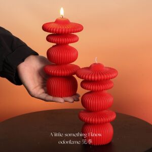 Happy character aromatherapy candle red dragon and phoenix ornaments wedding room layout engagement double wedding supplies decoration gift souvenir 
Happy character aromatherapy candle red dragon and phoenix ornaments wedding room layout engagement double wedding supplies decoration gift souvenir