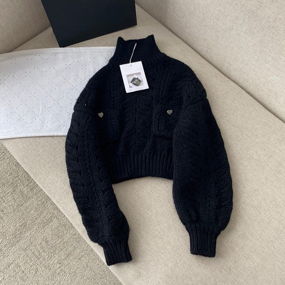 European Station 2022 autumn and winter new high-neck thick wool pullover sweater high waist slim and versatile black knitted women
European Station 2022 autumn and winter new high-neck thick wool pullover sweater high waist slim and versatile black knitted women