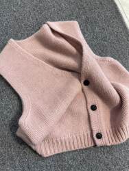 Brand discount mall foreign trade women's clothing clearance pink V-neck sleeveless cashmere vest knitted vest jacket for women Brand discount mall foreign trade women's clothing clearance pink V-neck sleeveless cashmere vest knitted vest jacket for women
