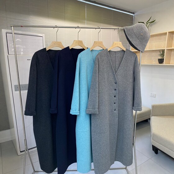 2025 new double-sided cashmere coat for women's mid-length Korean loose wool jacket with waist slimming and small size
2025 new double-sided cashmere coat for women's mid-length Korean loose wool jacket with waist slimming and small size