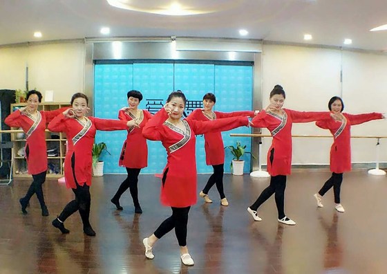 Classical dance practice clothing Body and rhythm dance clothing Classical dance performance clothing Han and Tang dance practice clothing Han and Tang dance clothing Classical dance practice clothing Body and rhythm dance clothing Classical dance performance clothing Han and Tang dance practice clothing Han and Tang dance clothing