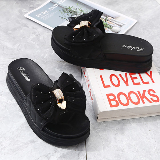 New slippers for women in summer wear anti-slip thick-soled height-enhancing sponge cake sandals internet celebrity hottest soft-soled beach flip-flops
New slippers for women in summer wear anti-slip thick-soled height-enhancing sponge cake sandals internet celebrity hottest soft-soled beach flip-flops