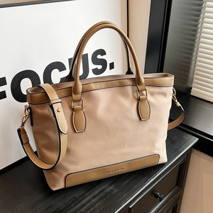 Commuting large-capacity bag for women 2025 new trendy casual versatile crossbody bag for going to work portable tote bag 
Commuting large-capacity bag for women 2025 new trendy casual versatile crossbody bag for going to work portable tote bag
