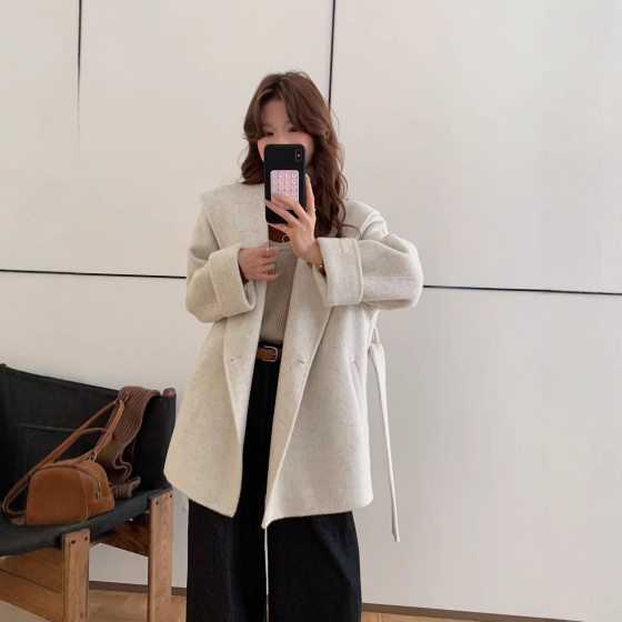 New style bathrobe style mid-length double-sided wool coat tied square collar thickened warm jacket for women
New style bathrobe style mid-length double-sided wool coat tied square collar thickened warm jacket for women