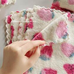 Cute strawberry square towel hand towel high-value absorbent towel handkerchief bathroom household kitchen rag dishcloth Cute strawberry square towel hand towel high-value absorbent towel handkerchief bathroom household kitchen rag dishcloth