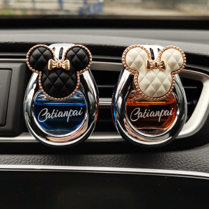Car aromatherapy car perfume air conditioner air outlet special fragrance long lasting light fragrance car interior ornaments 
Car aromatherapy car perfume air conditioner air outlet special fragrance long lasting light fragrance car interior ornaments
