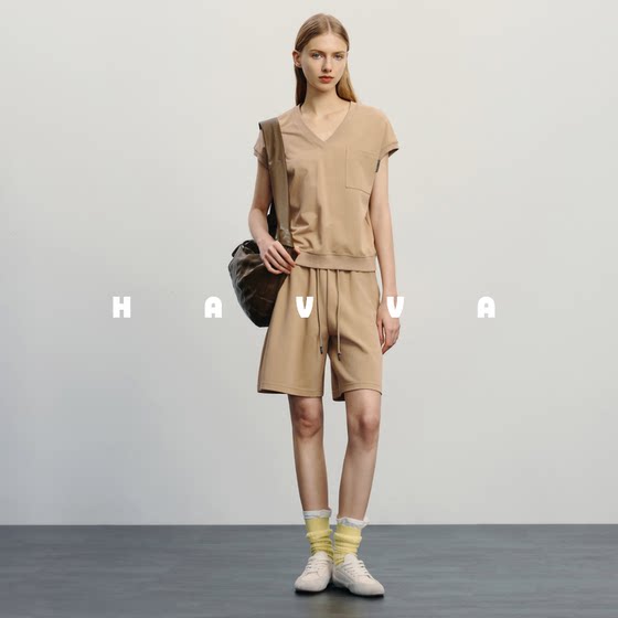 HAVVA lazy short-sleeved T-shirt + shorts two-piece set loose and comfortable women's suit 2025 summer Z3-2015
HAVVA lazy short-sleeved T-shirt + shorts two-piece set loose and comfortable women's suit 2025 summer Z3-2015