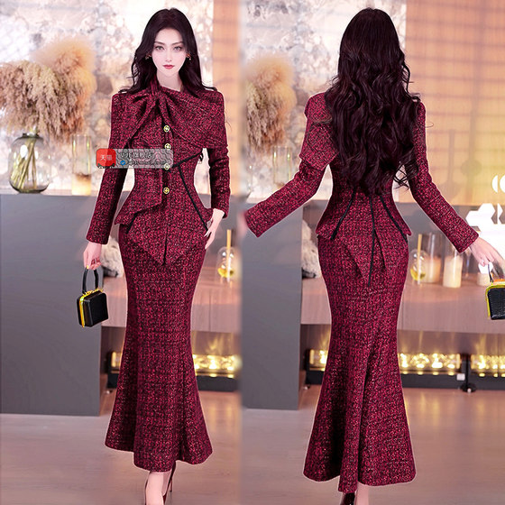 VJE winter clothing, wear scarf and neck, celebrity style jacket, fishtail skirt, two-piece new suit
VJE winter clothing, wear scarf and neck, celebrity style jacket, fishtail skirt, two-piece new suit