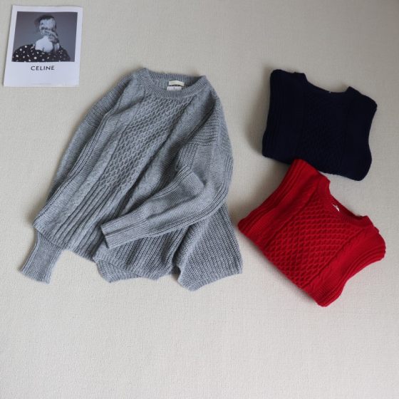 Daily single women's lazy style sweater for women in autumn new American retro loose slimming pullover casual knitted top
Daily single women's lazy style sweater for women in autumn new American retro loose slimming pullover casual knitted top