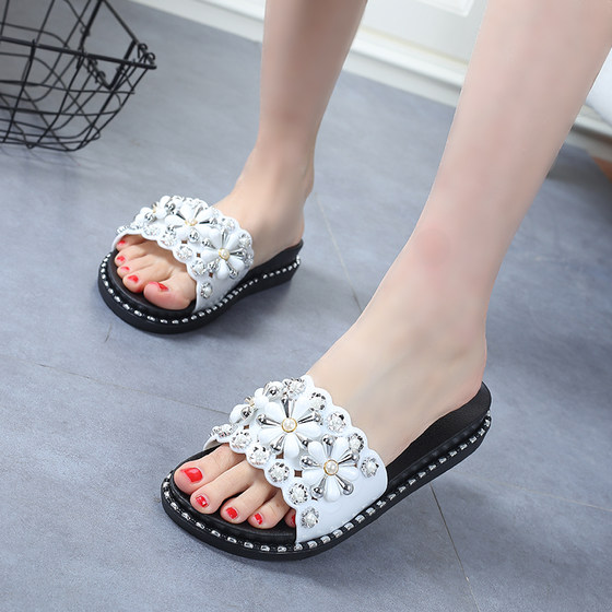 2025 summer new style sponge cake thick-soled slippers for women Korean version of flower flip flops fashionable outside mid-heel anti-slip sandwich
2025 summer new style sponge cake thick-soled slippers for women Korean version of flower flip flops fashionable outside mid-heel anti-slip sandwich