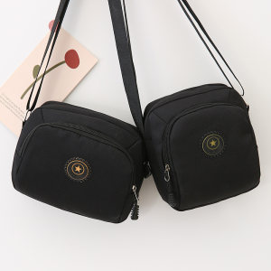 Women's diagonal bag tide canvas shoulder mesengers women's bag middle and elderly female bag nylon Oxford cloth bag casual bag Women's diagonal bag tide canvas shoulder mesengers women's bag middle and elderly female bag nylon Oxford cloth bag casual bag