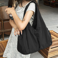 Women's New Tote Bag with Multiple Pockets, Simple Niche Design, Large Capacity, High-End Feel, Fashionable Handbag and Shoulder Bag Women's New Tote Bag with Multiple Pockets, Simple Niche Design, Large Capacity, High-End Feel, Fashionable Handbag and Shoulder Bag