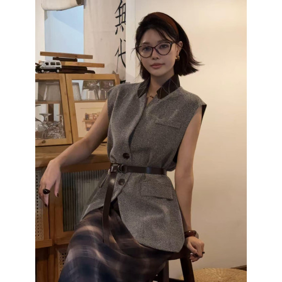 DENGDAHA gentleman's clothing autumn high-end temperament old-fashioned style contrasting vest DENGDAHA gentleman's clothing autumn high-end temperament old-fashioned style contrasting vest