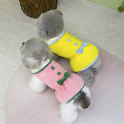 Pet dog clothes pet legs velvet coat pet dog clothing autumn and winter new 25 lady velvet skirt Pet dog clothes pet legs velvet coat pet dog clothing autumn and winter new 25 lady velvet skirt