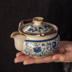 Blue and White Ru Kiln Handcrafted Teapot Lid Bowl Tea Cup Single High-End Household Anti-Scalding Tea Brewing Pot Kung Fu Tea Set Blue and White Ru Kiln Handcrafted Teapot Lid Bowl Tea Cup Single High-End Household Anti-Scalding Tea Brewing Pot Kung Fu Tea Set