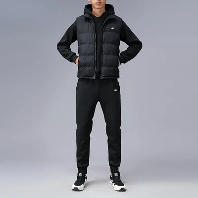 2025 new outdoor sports vest suit men's same style windproof and warm plush jacket running sweater
2025 new outdoor sports vest suit men's same style windproof and warm plush jacket running sweater