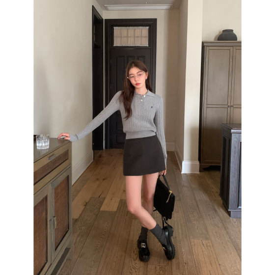 pusumede grey polo collar twist sweater women's design embroidered short sweater
pusumede grey polo collar twist sweater women's design embroidered short sweater
