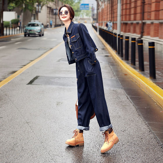 2025 new women's clothing, denim, handsome workwear, street-fried suit, women's trendy two-piece set, fashionable and fashionable little one
2025 new women's clothing, denim, handsome workwear, street-fried suit, women's trendy two-piece set, fashionable and fashionable little one