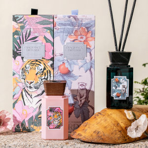 Pafilan Animal World Aromatherapy Set Souvenir Gift Hotel Indoor Fragrance Wooden Cover Rattan Fireless Aromatherapy 
Pafilan Animal World Aromatherapy Set Souvenir Gift Hotel Indoor Fragrance Wooden Cover Rattan Fireless Aromatherapy