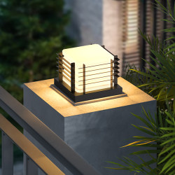 Solar outdoor waterproof pillar lamp villa door light Solar outdoor waterproof pillar lamp villa door light