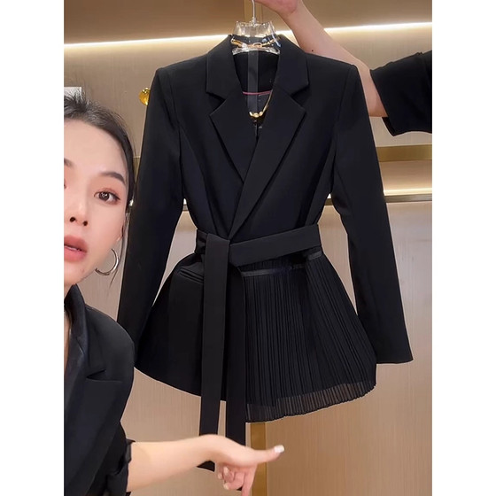High-end lace-up suit jacket for women with small slim and high fashion style suit 2025 autumn new style
High-end lace-up suit jacket for women with small slim and high fashion style suit 2025 autumn new style