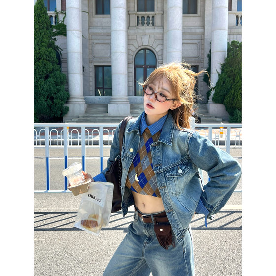 Lin Shiqi NICKIDAILY [Sketching Fog Blue! Retro Washed Aged Short Loose Jacket Denim Jacket
Lin Shiqi NICKIDAILY [Sketching Fog Blue! Retro Washed Aged Short Loose Jacket Denim Jacket