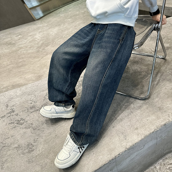 Wide-legged jeans for boys, popular scimitar pants for big kids, Korean style wash children's clothing, medium-large, simple and fashionable
Wide-legged jeans for boys, popular scimitar pants for big kids, Korean style wash children's clothing, medium-large, simple and fashionable