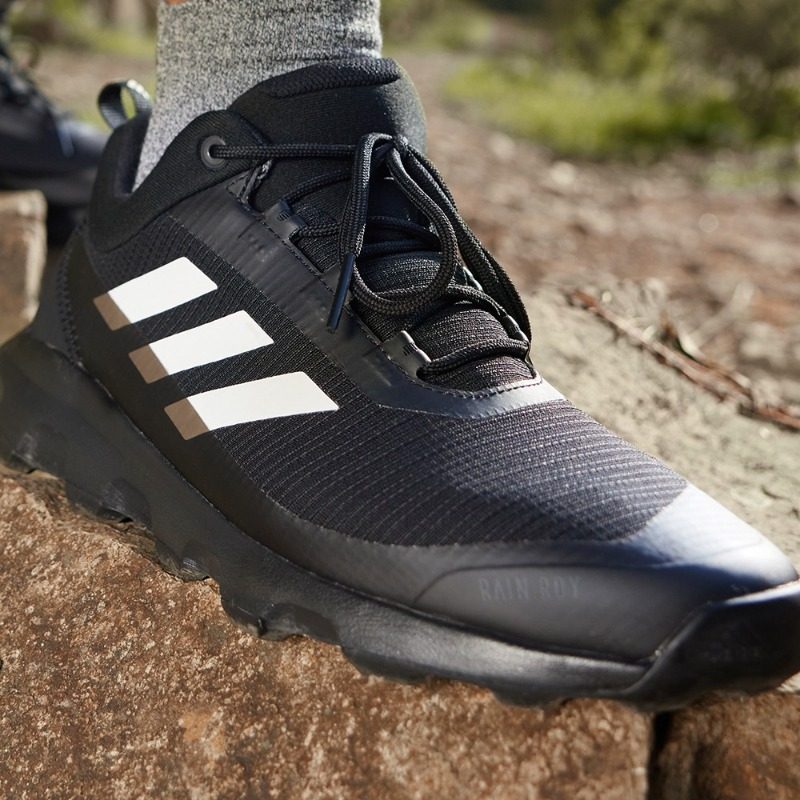 Adidas Terrex Voyager r.rdy Low Top Men's Outdoor Sneakers - ID8526
