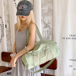 European and American ins sports fitness bag female yoga bag large capacity portable short-distance travel bag travel storage bag 
European and American ins sports fitness bag female yoga bag large capacity portable short-distance travel bag travel storage bag