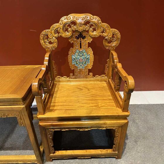 New Chinese-style solid wood ring chair, golden silk nanmu official hat chair, three-piece tea chair negotiation main U-person chair Taishi chair furniture
New Chinese-style solid wood ring chair, golden silk nanmu official hat chair, three-piece tea chair negotiation main U-person chair Taishi chair furniture