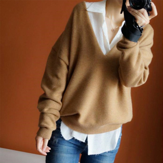 I like this style so soft and glutinous. V-neck cashmere sweater for women. Loose autumn and winter thickened.
I like this style so soft and glutinous. V-neck cashmere sweater for women. Loose autumn and winter thickened.
