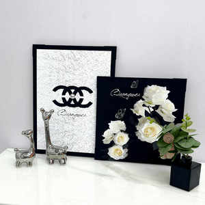 Light luxury high -level sensor living room TV cabinet porch dinner side cabinet bedside cabinet table decoration painting ornament
 Light luxury high -level sensor living room TV cabinet porch dinner side cabinet bedside cabinet table decoration painting ornament