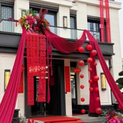 Rural Wedding Courtyard Wedding Scene Layout Self-built Door Wedding Room Decoration Cloth Lantern Hanging Suit Rural Wedding Courtyard Wedding Scene Layout Self-built Door Wedding Room Decoration Cloth Lantern Hanging Suit