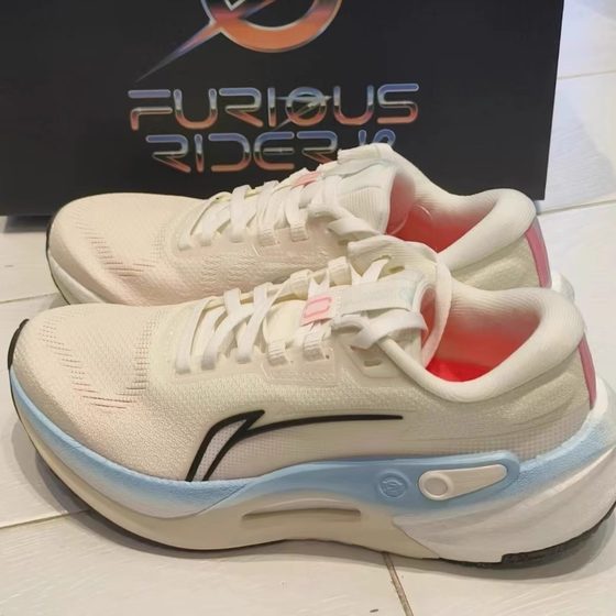 Li Ning Liejun 7 V2 technology running shoes shock absorbing rebound sports shoes anti-slip wear-resistant casual shoes ARZU003
Li Ning Liejun 7 V2 technology running shoes shock absorbing rebound sports shoes anti-slip wear-resistant casual shoes ARZU003