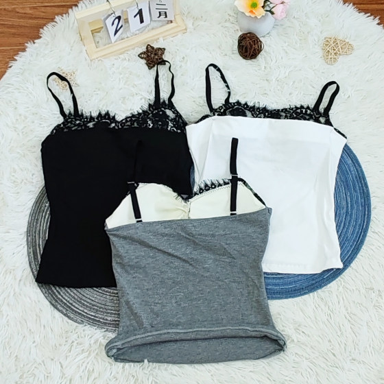 New autumn style of female internet celebrity thin shoulder strap square collar integrated cup grinding thread suspender slim and versatile vest base shirt
New autumn style of female internet celebrity thin shoulder strap square collar integrated cup grinding thread suspender slim and versatile vest base shirt